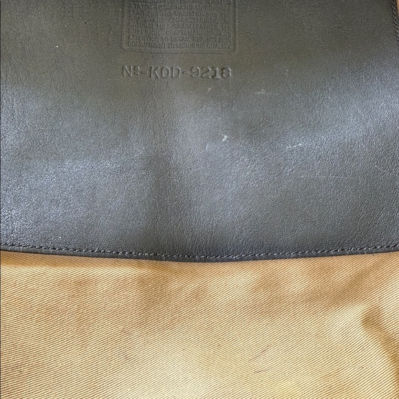 Vintage Coach 9218 Black Leather Shoulder Bag - Picture 13 of 13